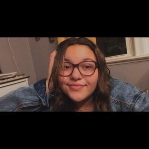 Meet your Posher, Hana